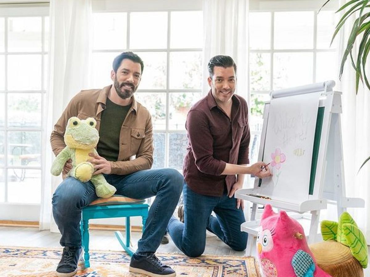 The Property Brothers are back on HGTV (Image via propertybrothers/ Instagram)