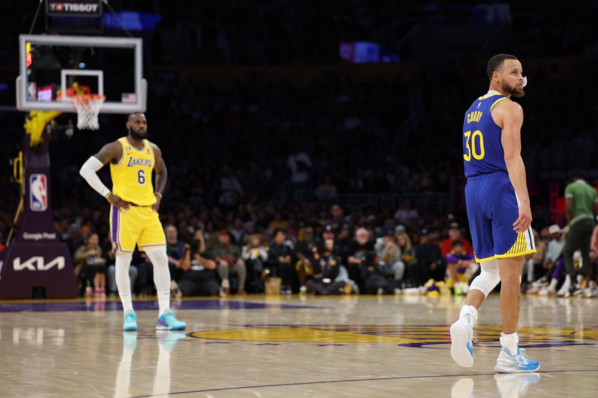 Golden State Warriors v Los Angeles Lakers - Game Four