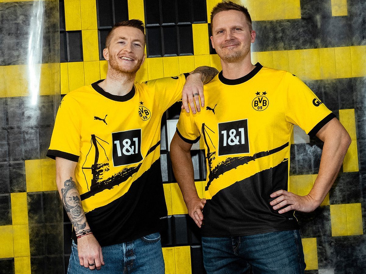 Here&#039;s another look at the new Borussia Dortmund 2023/24 home jerseys (Image via PUMA)