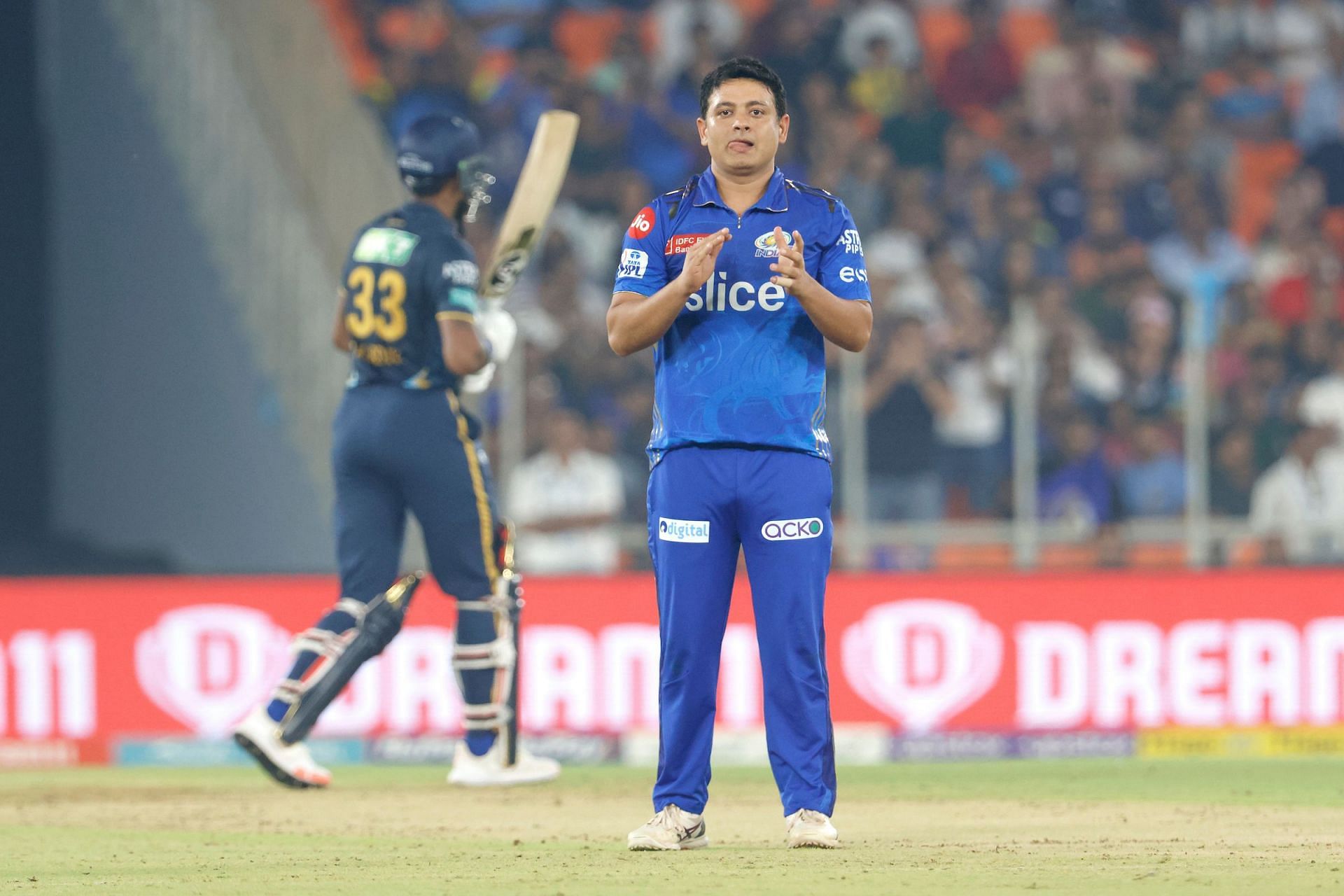 Piyush Chawla has been brilliant with the ball for MI (Image Courtesy: Twitter/IPL)