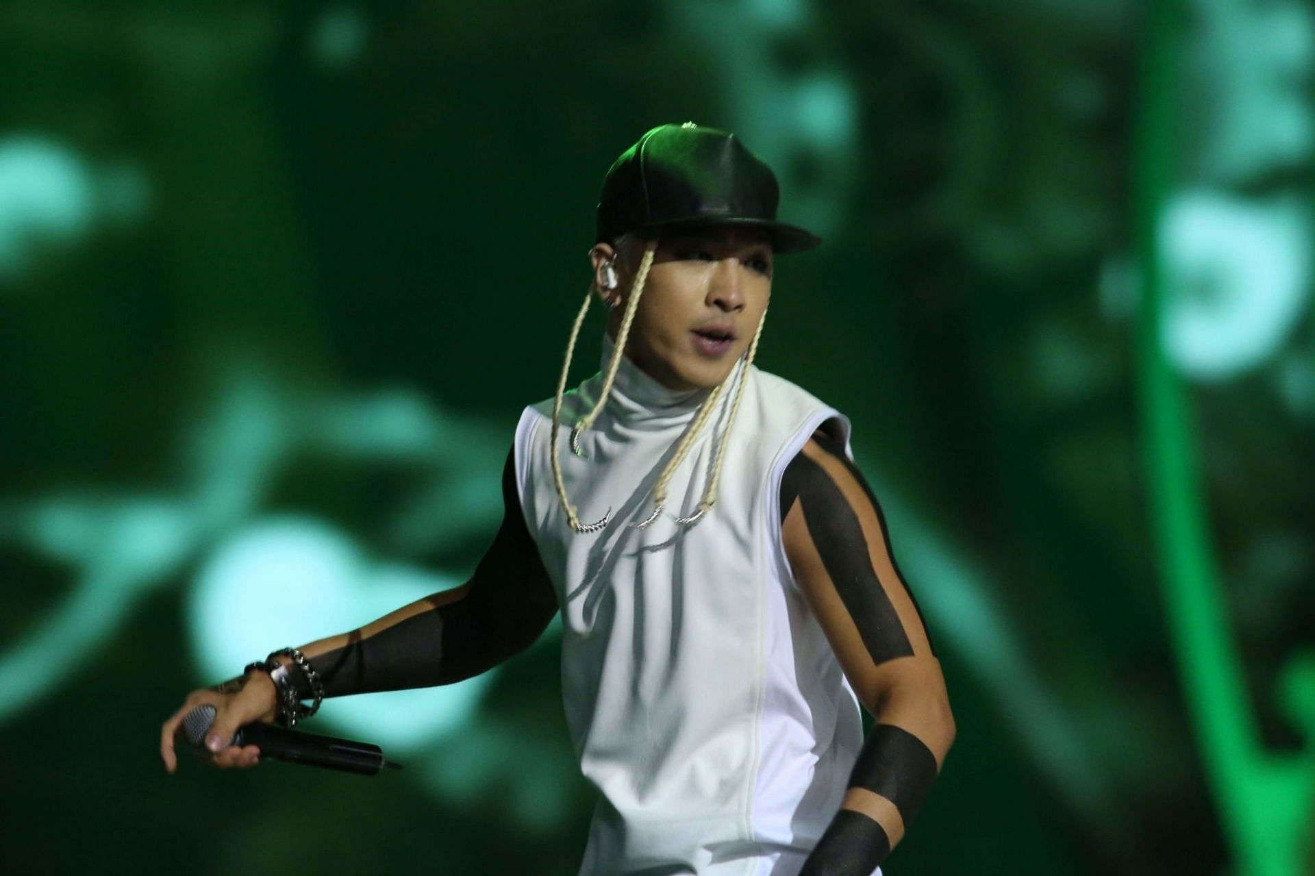 Taeyang, one of the performers at SEEN,  performs on the stage during the 2013 Mnet Asia Music Awards(MAMA) at AsiaWorld-Expo on November 22, 2013 in Hong Kong, Hong Kong. (Image via Getty Images)