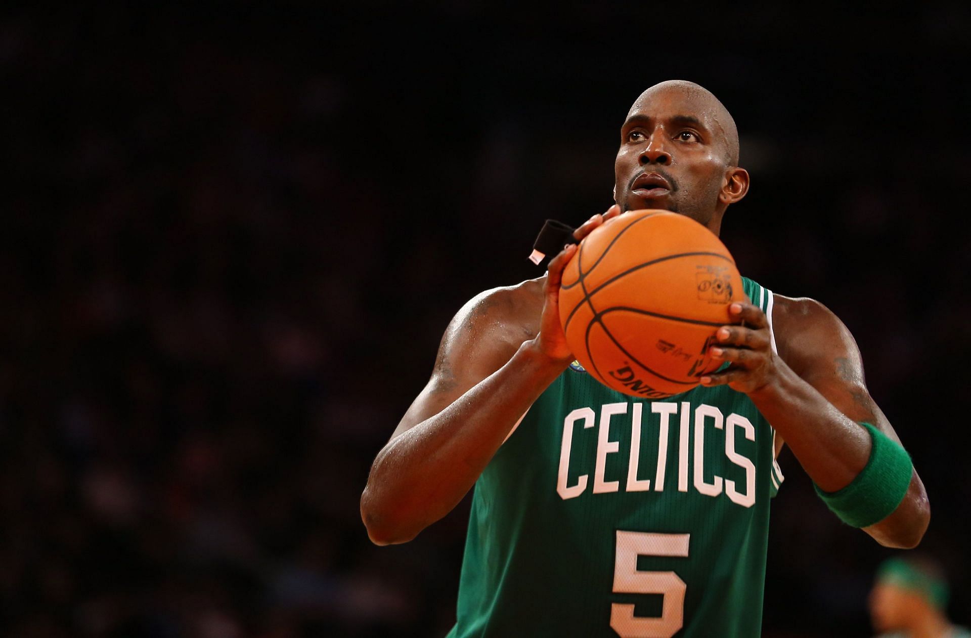 Garnett was involved in one of the biggest NBA trades of all time (Image via Getty Images)