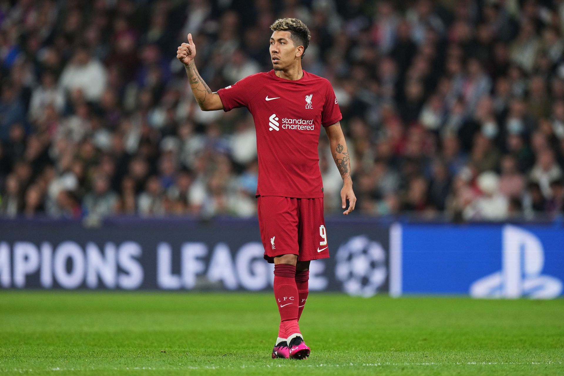 Barca are favourites to sign soon-to-be free agent Firmino.