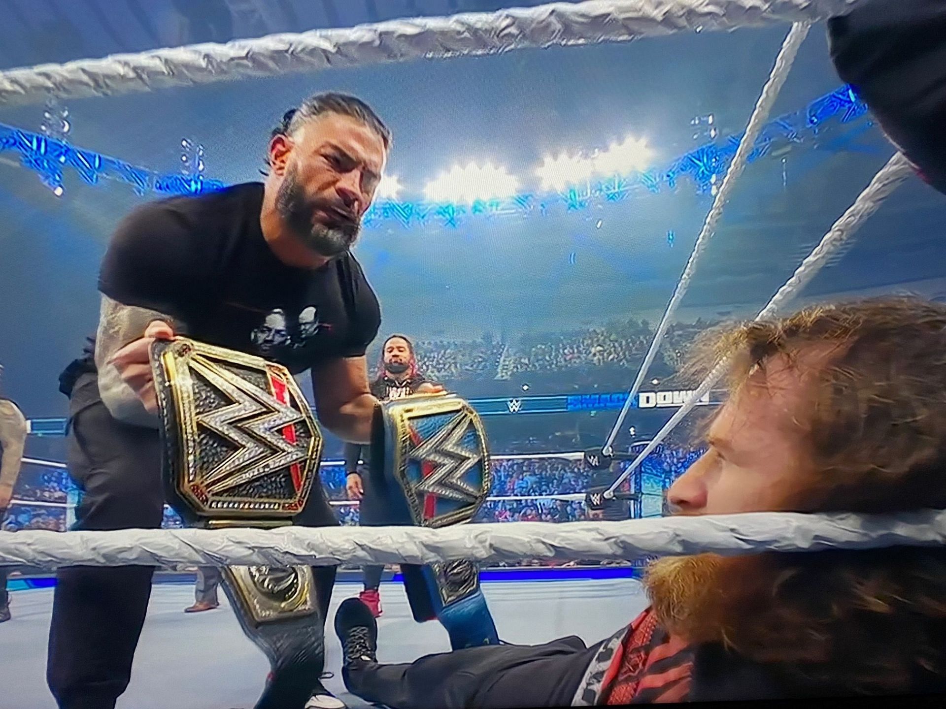 Sami Zayn was unable to take both titles from Reigns.