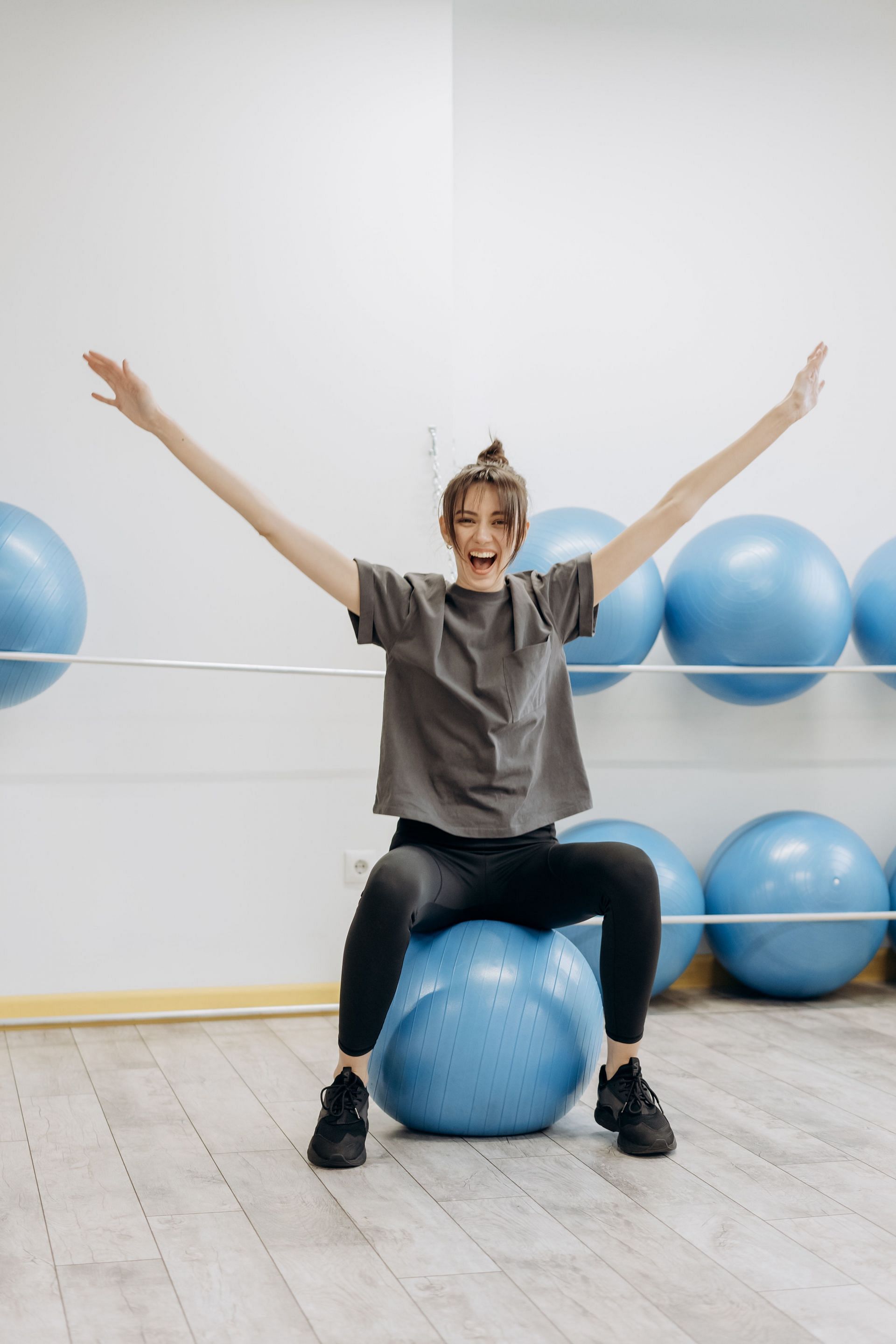 Stability exercises (Image via Pexels)