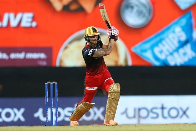 "He is somebody who can make a difference as a leader, as a batter" - Dinesh Karthik backs Faf du Plessis to make a comeback at the World Cup