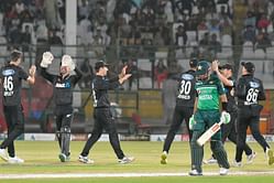 PAK vs NZ : न्यूजीलैंड ने पाकिस्तान को किया पांचवें वनडे में ऑल आउट, क्लीन स्वीप से सीरीज हार बचाई