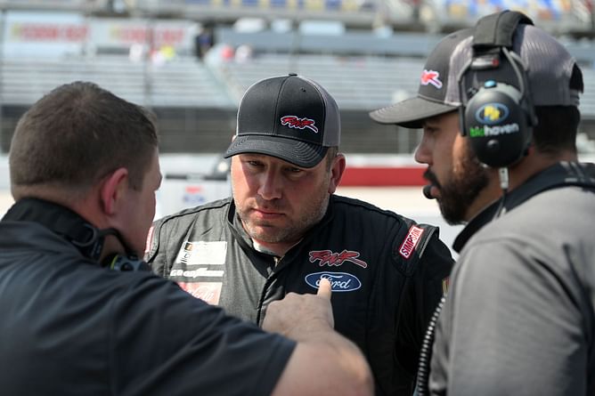 “Feel like somebody punched me”: Ryan Newman did not have a memorable comeback to NASCAR at Darlington
