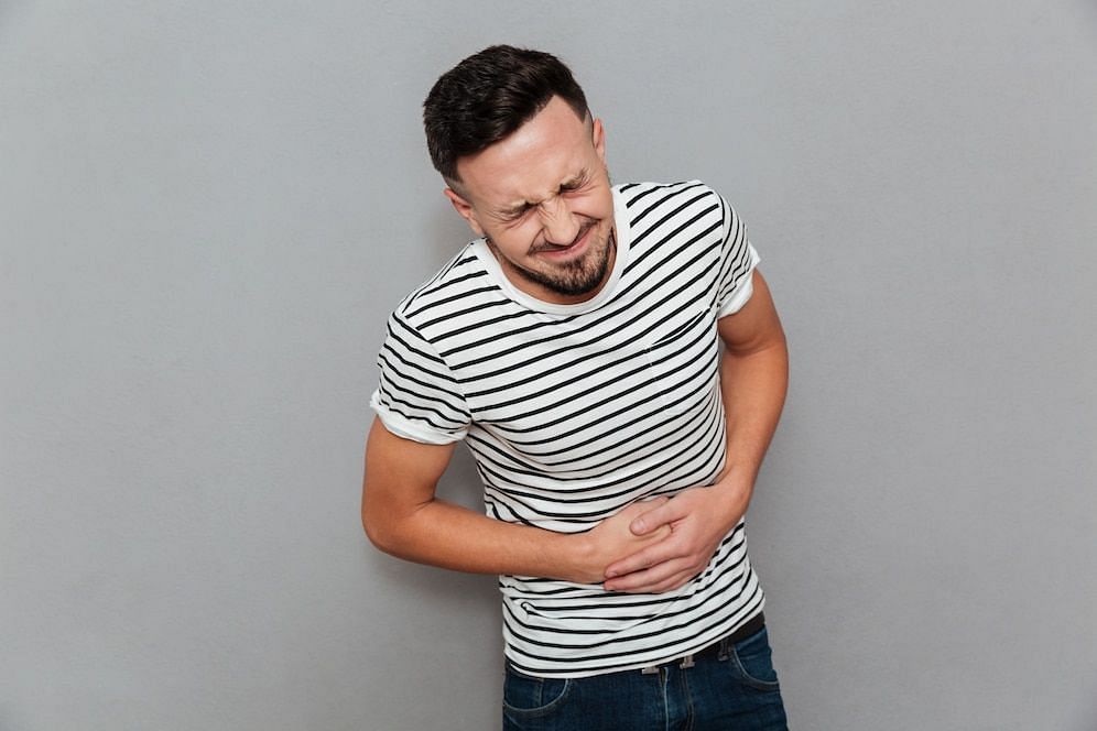 Small Intestinal Bacterial Overgrowth symptoms (Image via freepik)