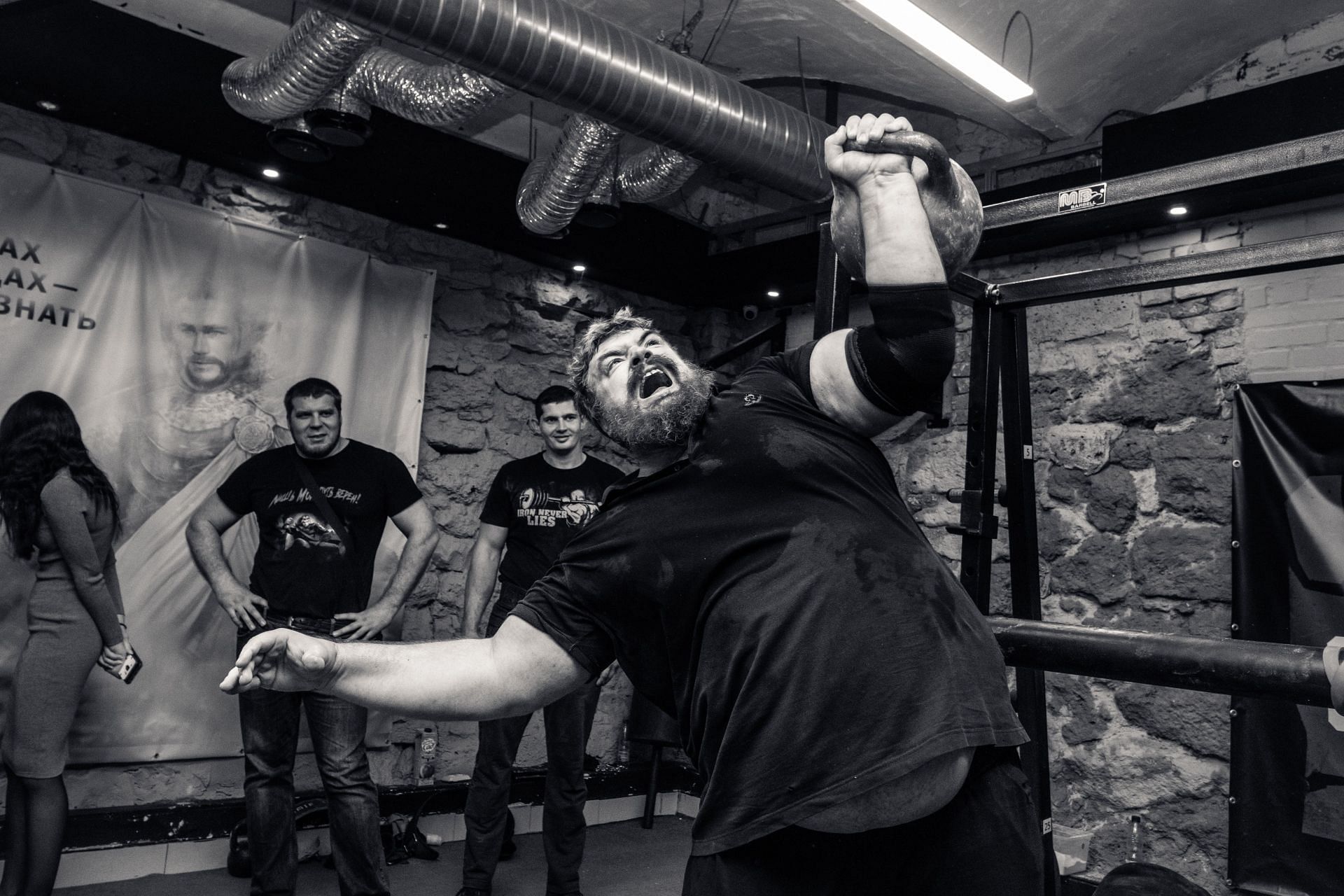 Unleashing the Strength Within Exploring the Benefits of Powerlifting (Image via Pexels)