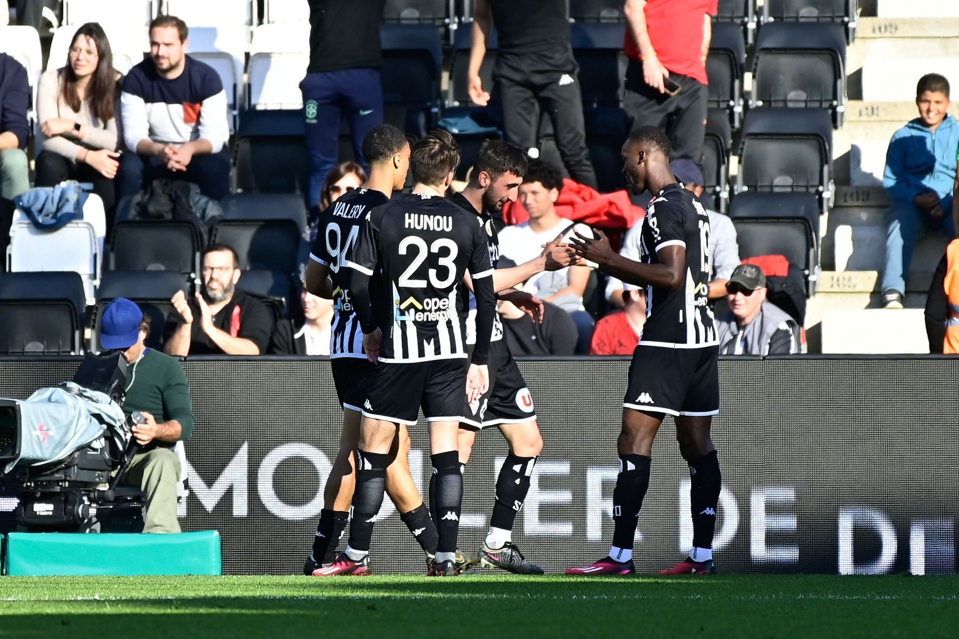 Can relegated Angers pick up a win this weekend?