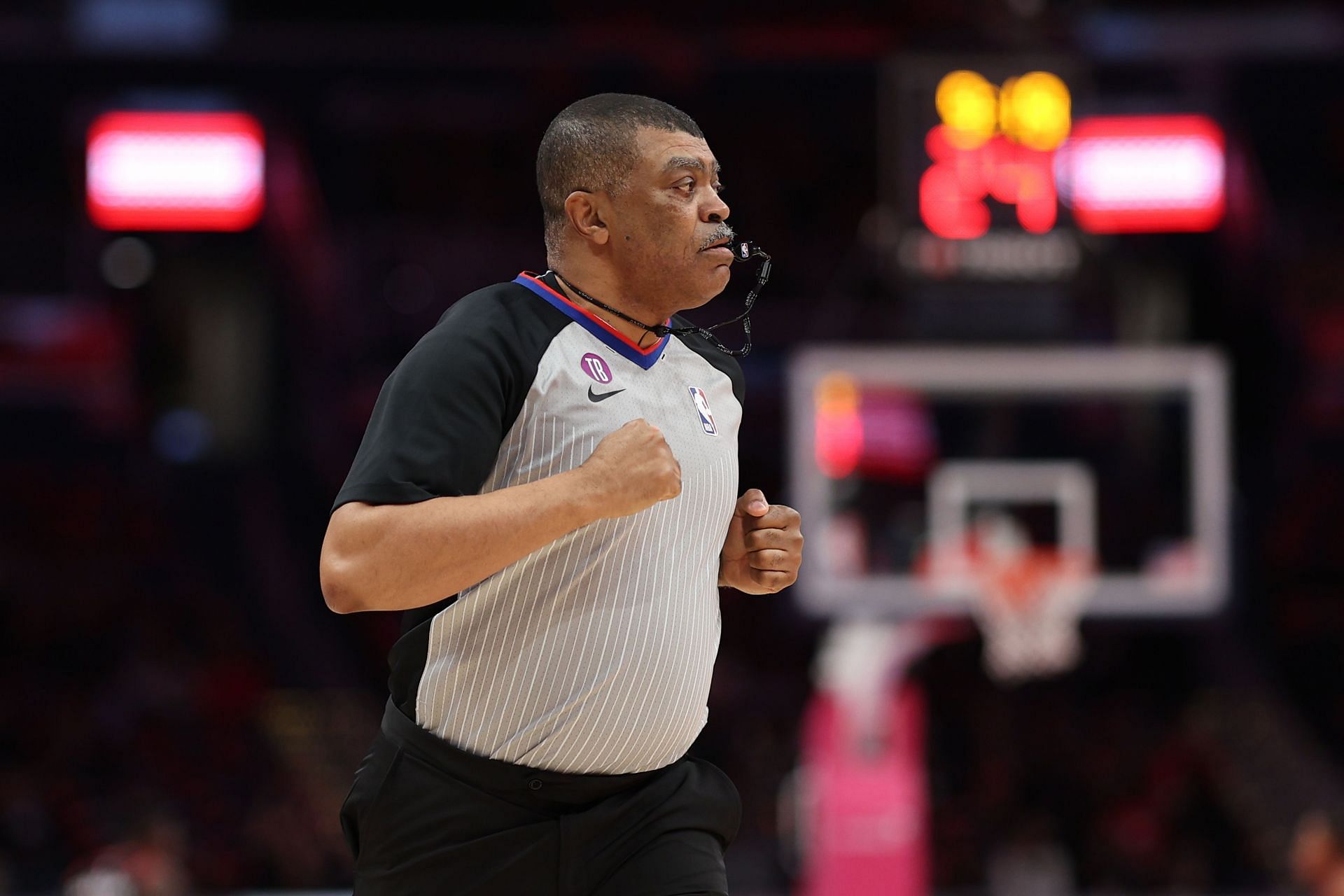 Brothers is another veteran NBA referee (Image via Getty Images)