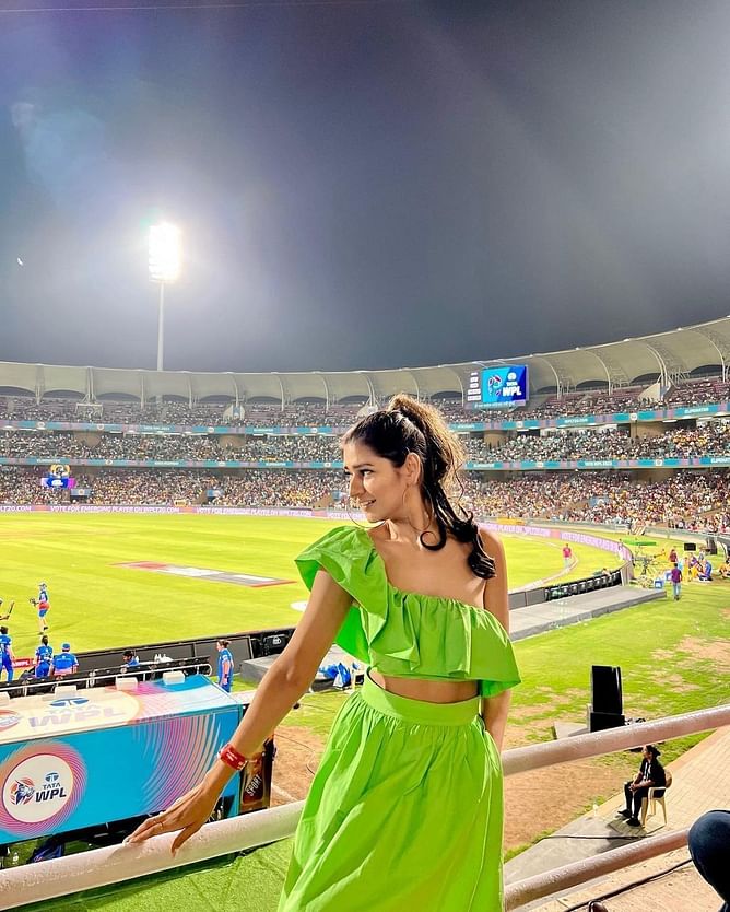 Top moments where fans showcased their fandom for cricket