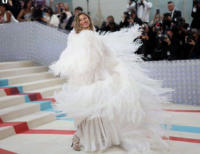 Stop making fun of Tom Brady's Met Gala outfit - The Boston Globe