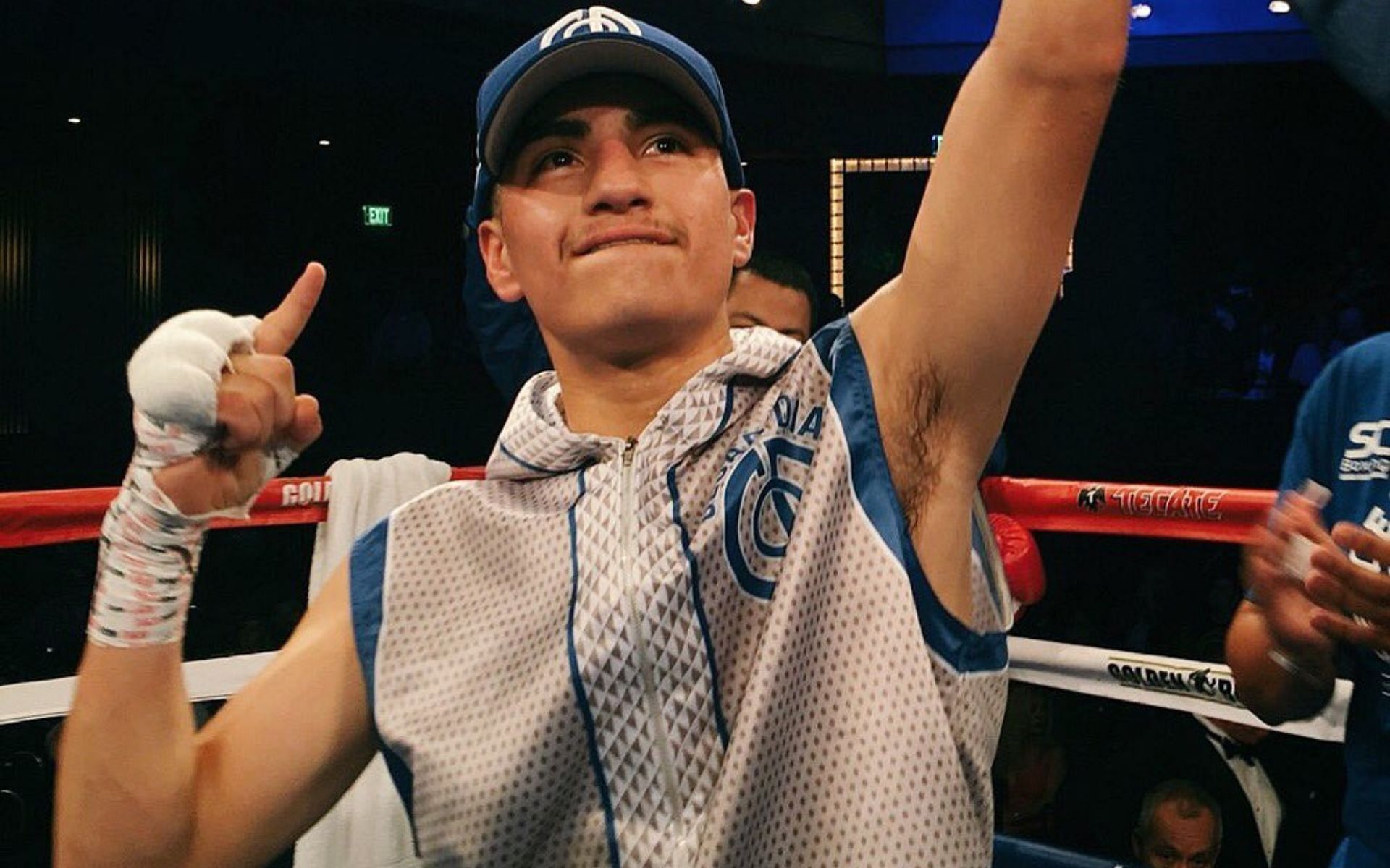 Boxing prospect Cesar Diaz passed away at 20 years of age [Image courtesy: @GoldenBoyBoxing on Twitter]