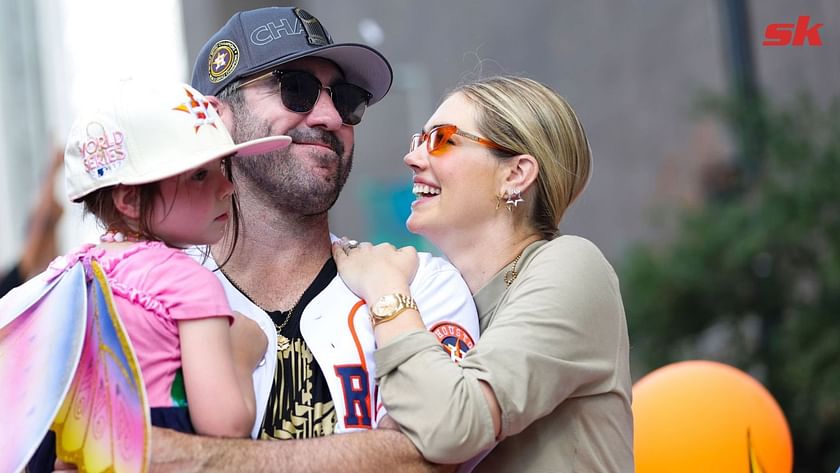 Justin Verlander posts photo with infant daughter after Cy Young results 