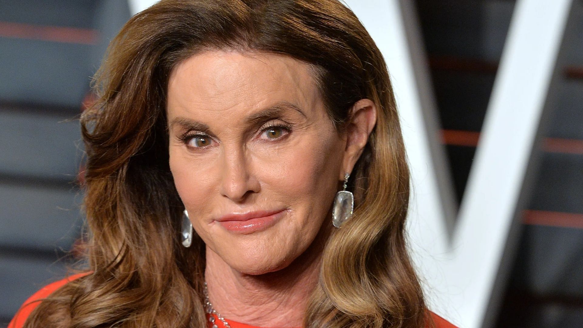 "Typical Republican" Netizens slam Caitlyn Jenner as reality star