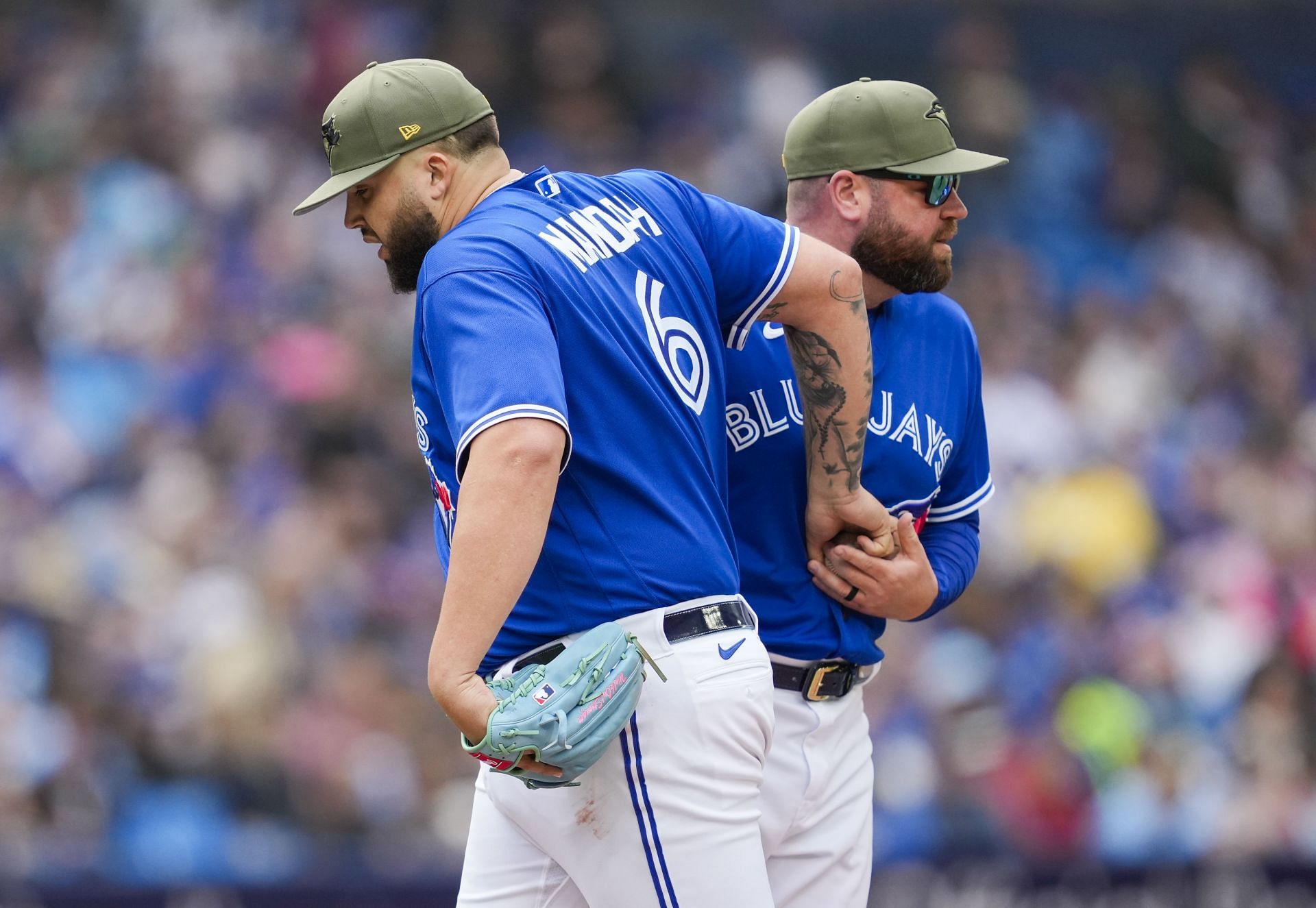 Blue Jays Forced to Remove Ace Alex Manoah From Game After Brutal