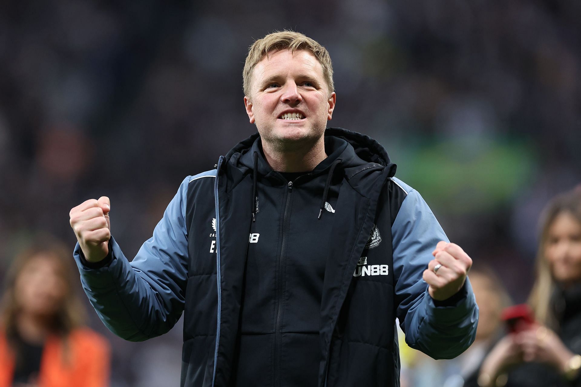 Eddie Howe shot down rumors of a move for the Manchester United legend.