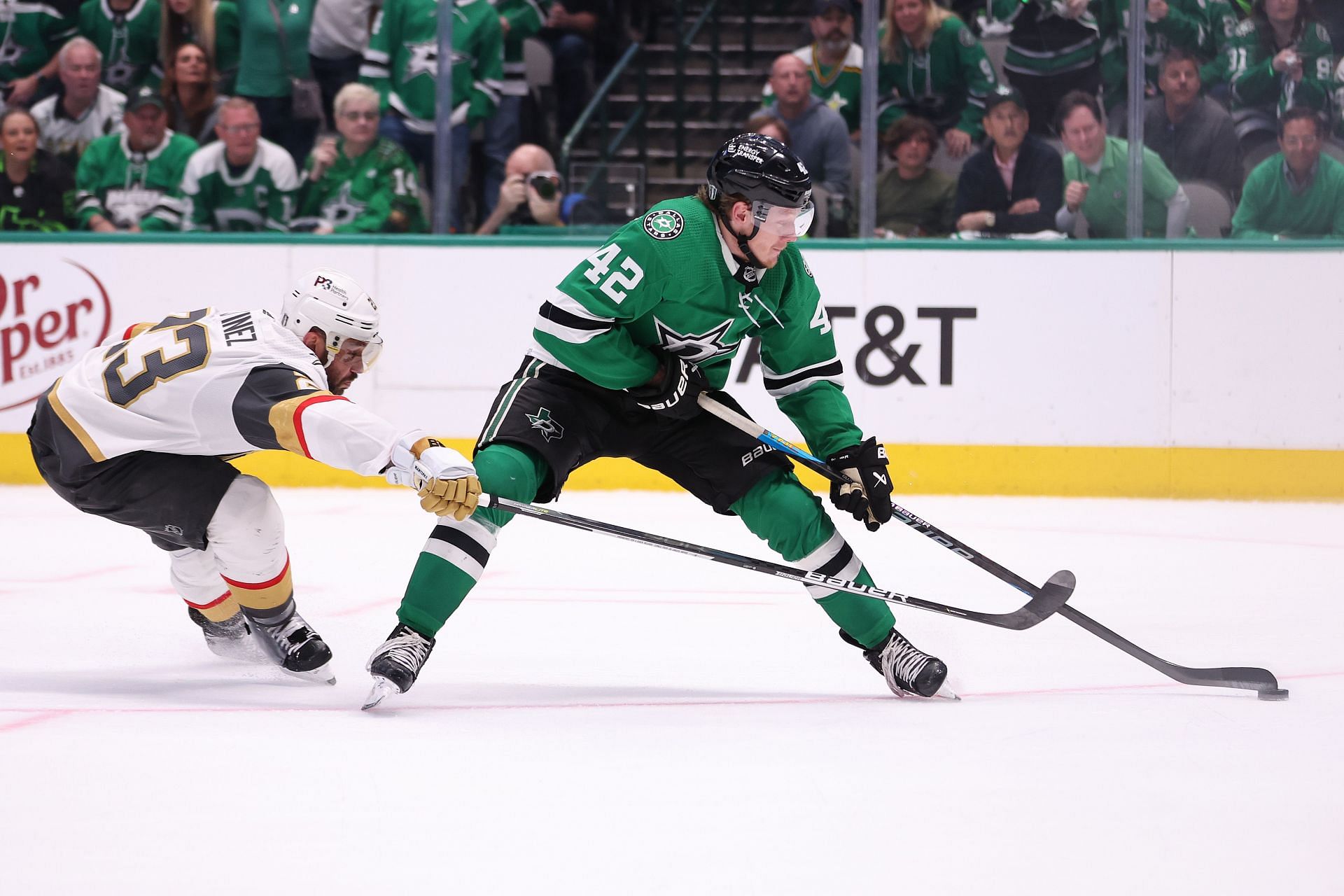 What channel is Vegas Golden Knights vs. Dallas Stars on tonight? How to  watch, stream Game 4 