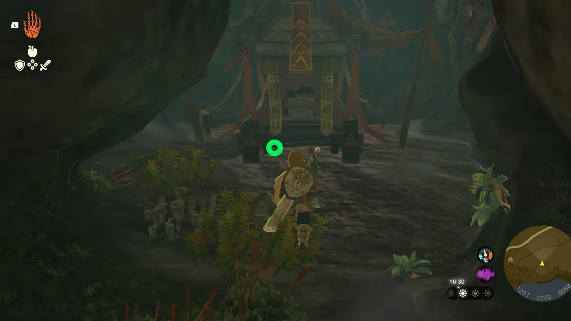 Interact with the chest in this shrine to acquire the gear (Image via Nintendo)