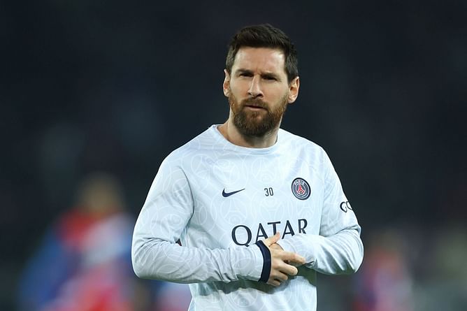 Is Lionel Messi playing for PSG against Auxerre tonight?
