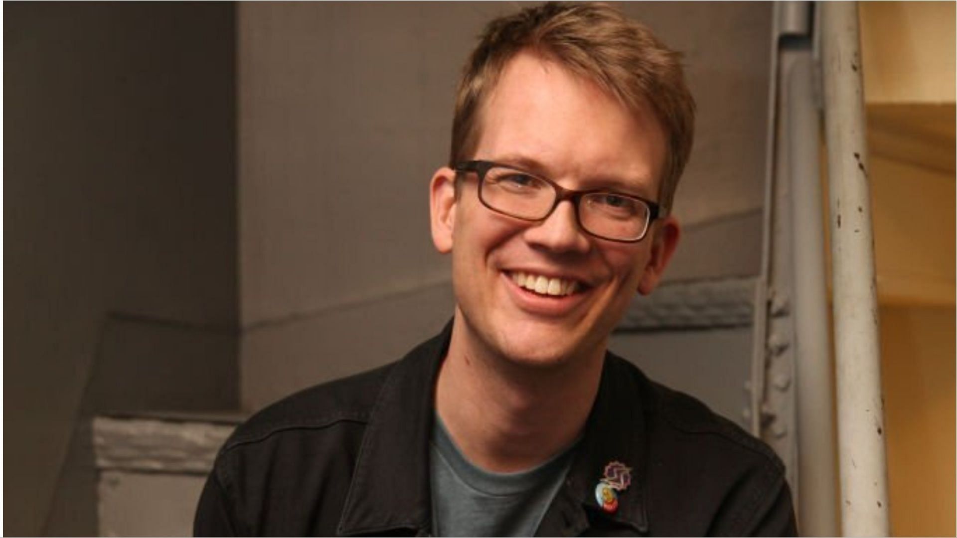 Hank Green has operated many YouTube channels and podcasts (Image via Kelly Sullivan/Getty Images)