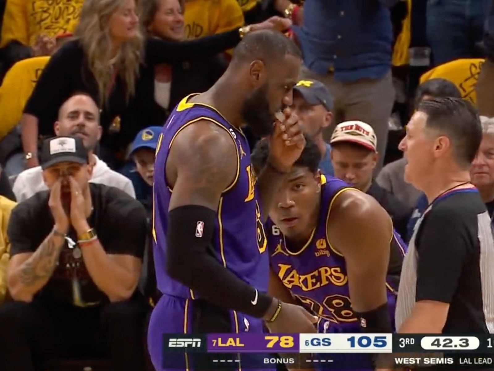 George Kittle boos LeBron James during Lakers-Warriors Game 2 