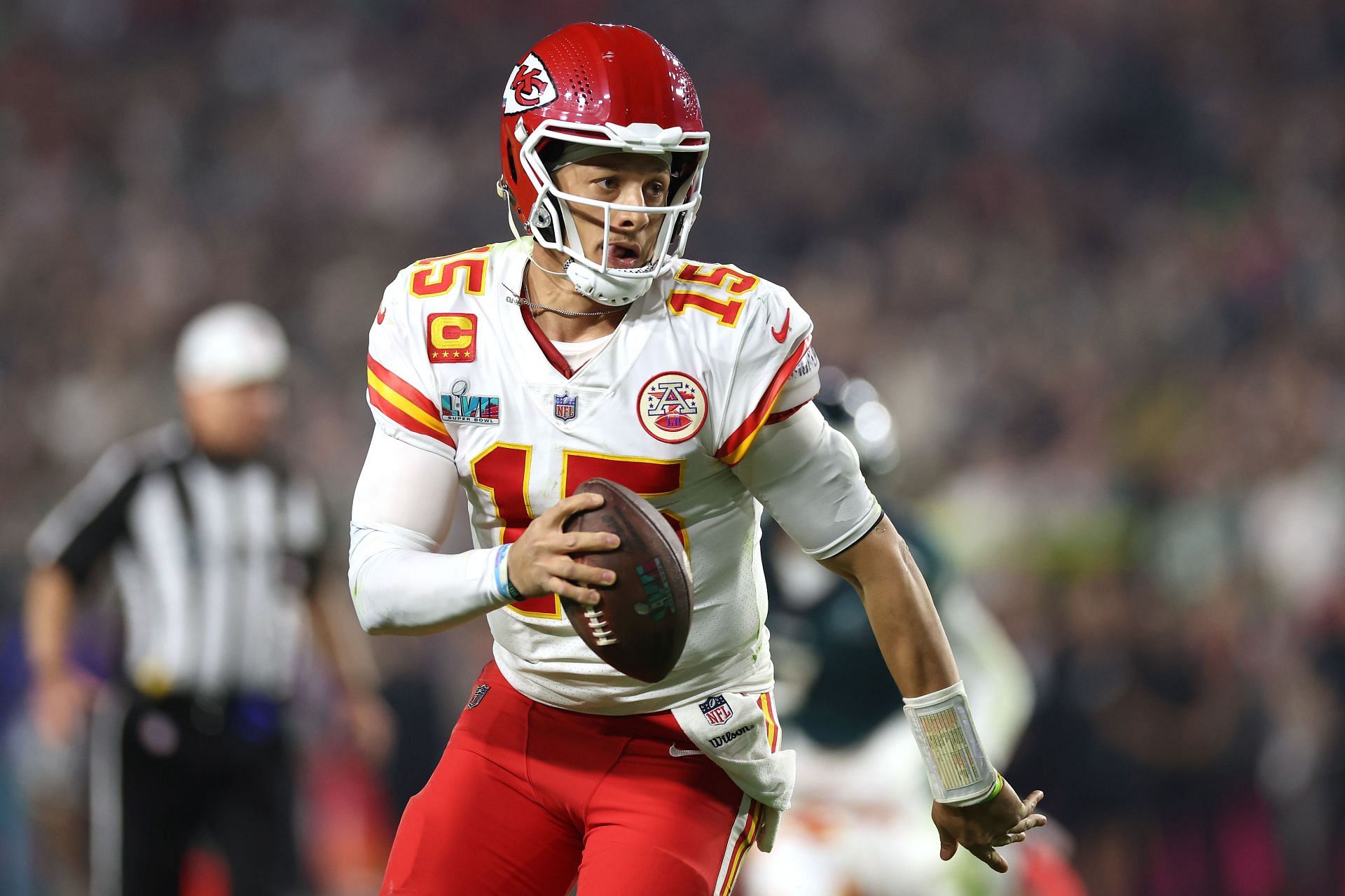 PFT Mailbag: Mahomes' contract, Vikings QB dilemma