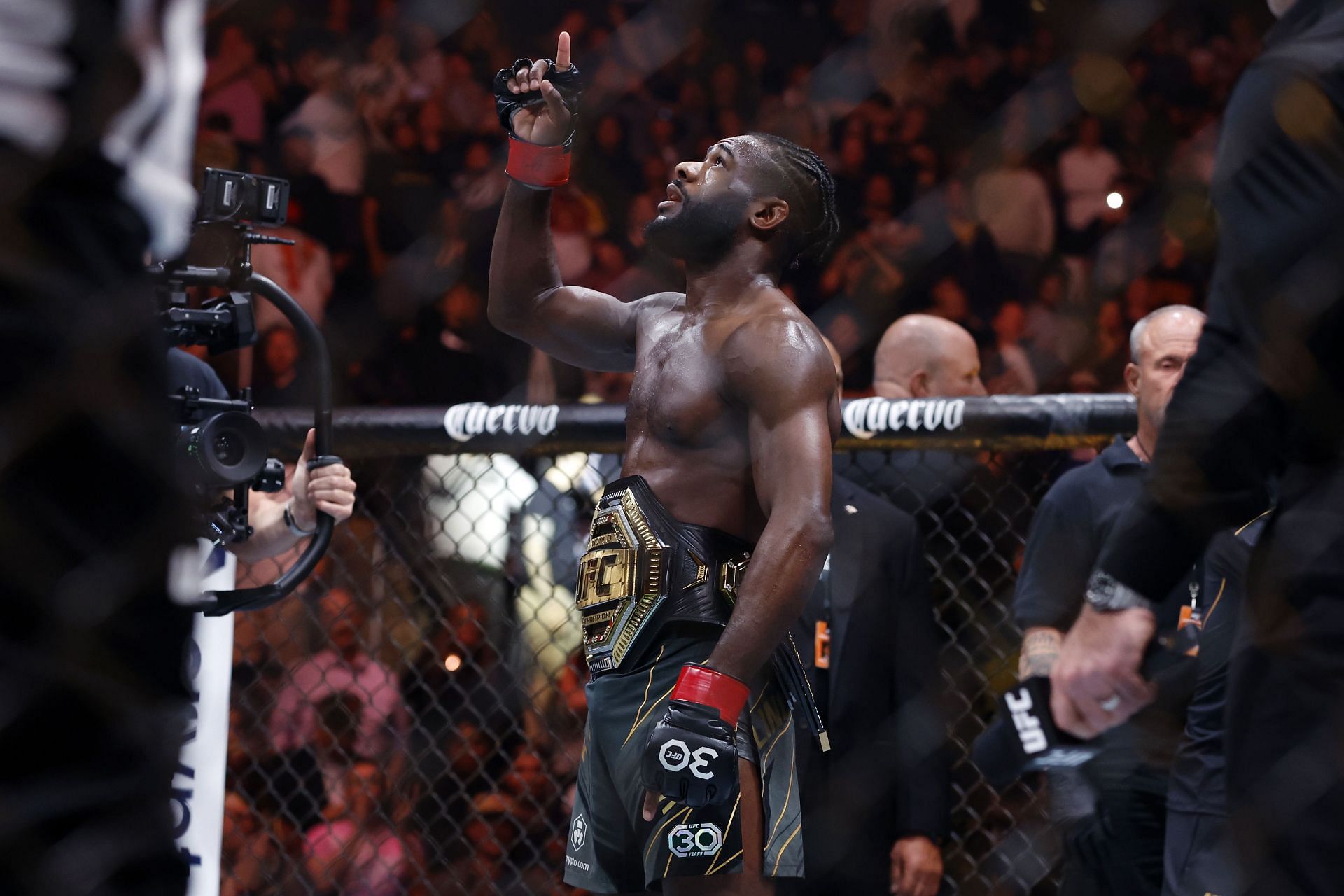Aljamain Sterling remains the bantamweight champion after overcoming Henry Cejudo