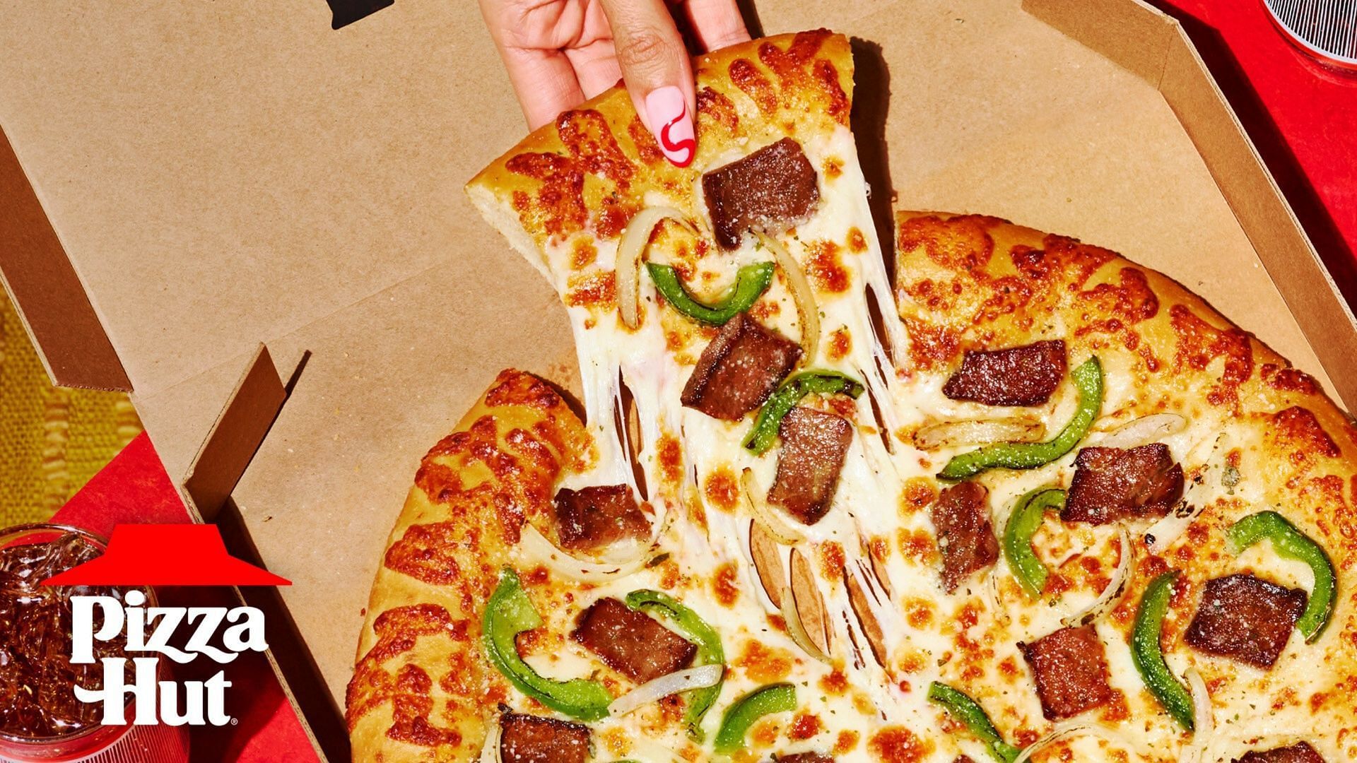 Cheesesteak Pizza (Image via Pizza Hut)