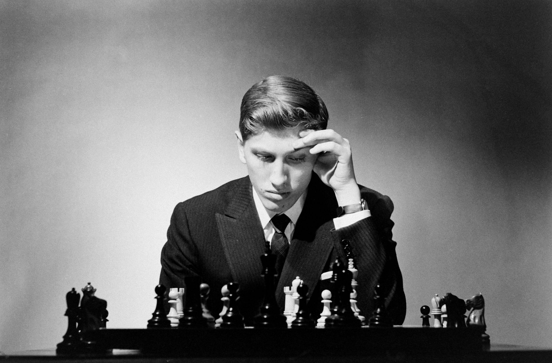 Chessmaster Bobby Fischer (Image via Getty/ Getty)