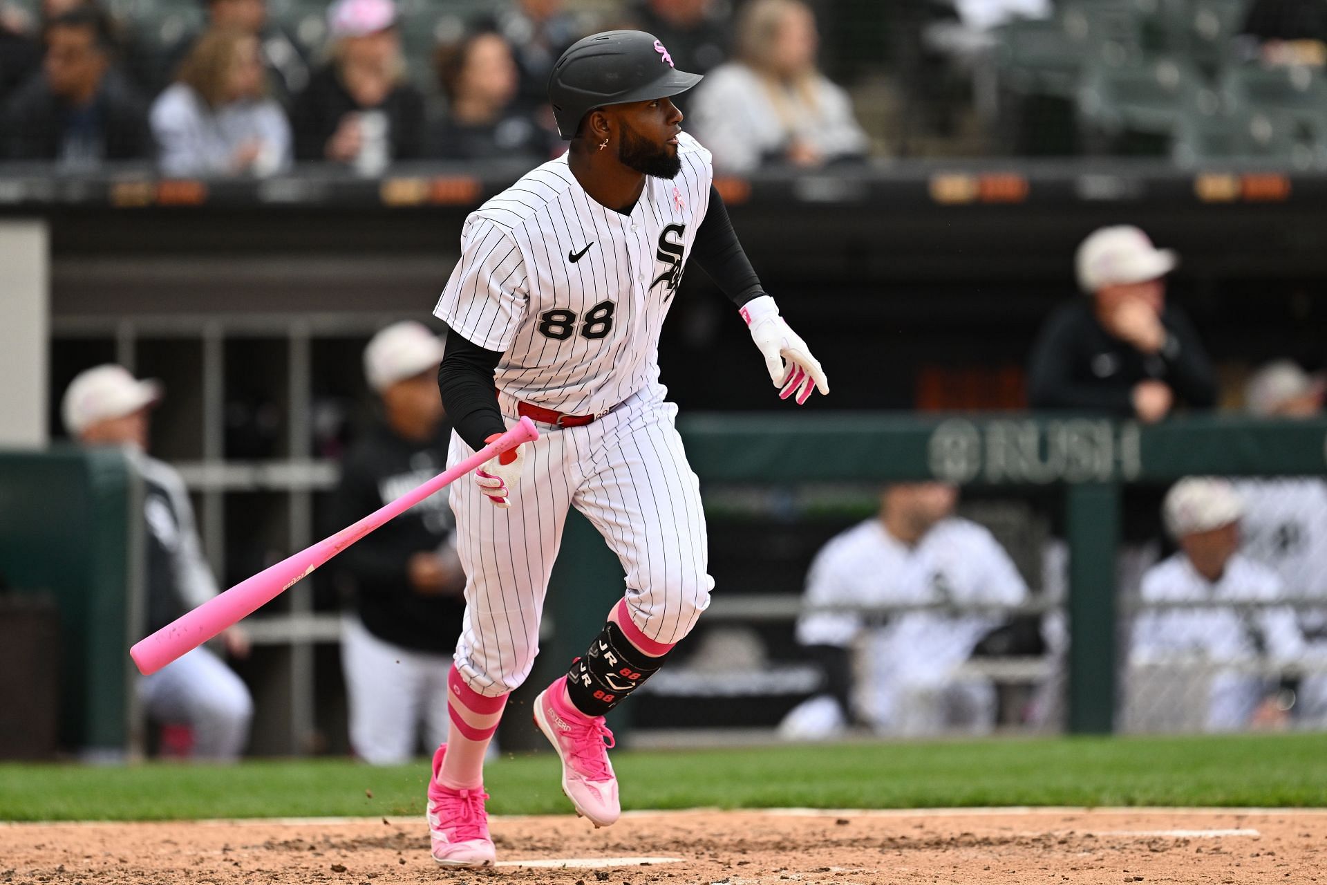 Luis Robert Jr.'s breakout season for White Sox comes to an end after  injury move