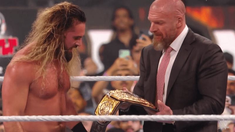 seth rollins world heavyweight champion_