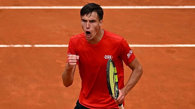 How did Fabian Marozsan beat Carlos Alcaraz at the Italian Open?
