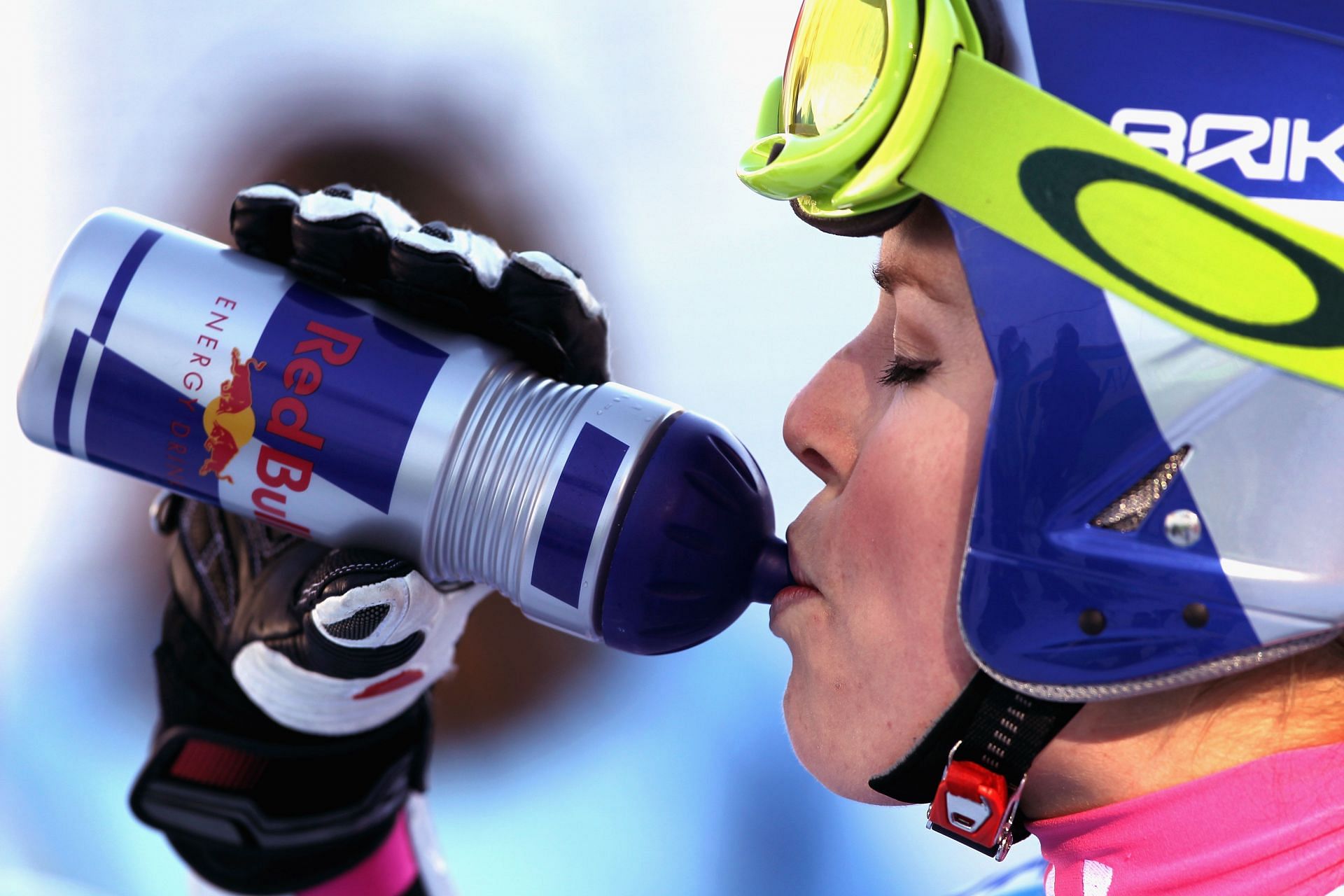 Hydration during a game (Image via Getty)