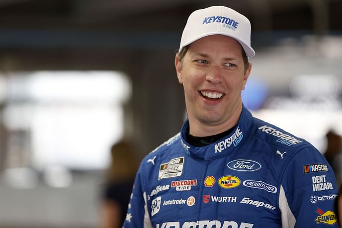 Brad Keselowski joins Dale Earnhardt Jr. and Kevin Harvick in CARS Tour race at North Wilkesboro Speedway