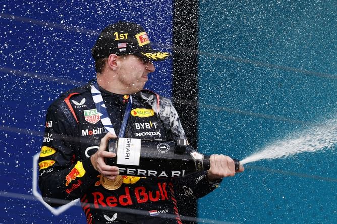 "Like a knife through butter" - Max Verstappen would have beaten Sergio Perez in Miami irrespective of strategy