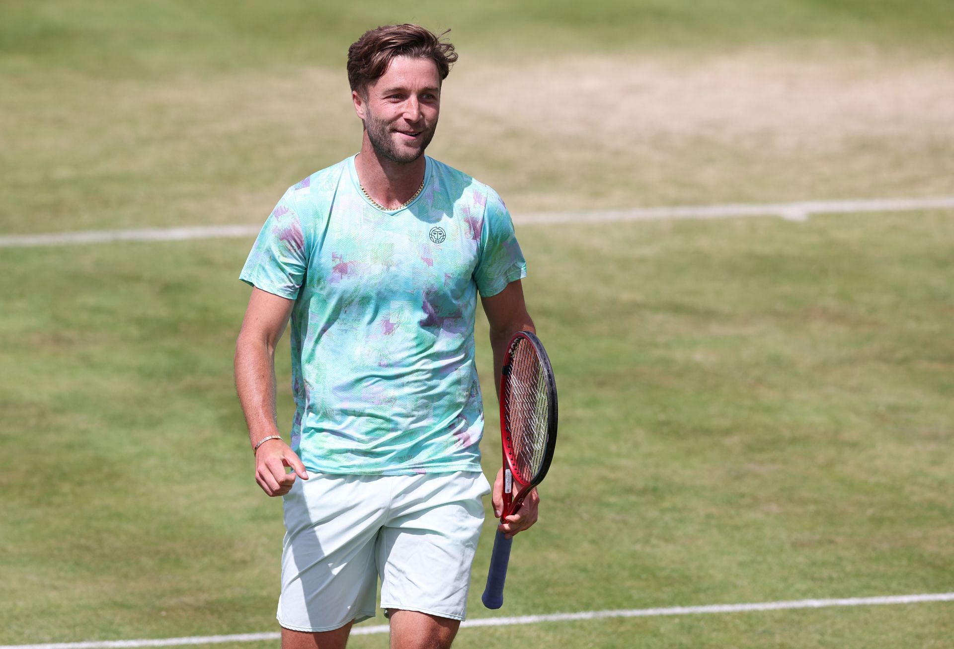 Liam Broady was pictured at a tennis tournament.