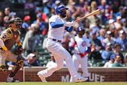 Eric Hosmer grilled by Chicago Cubs fans after loss: “Get this dude off my damn team!”