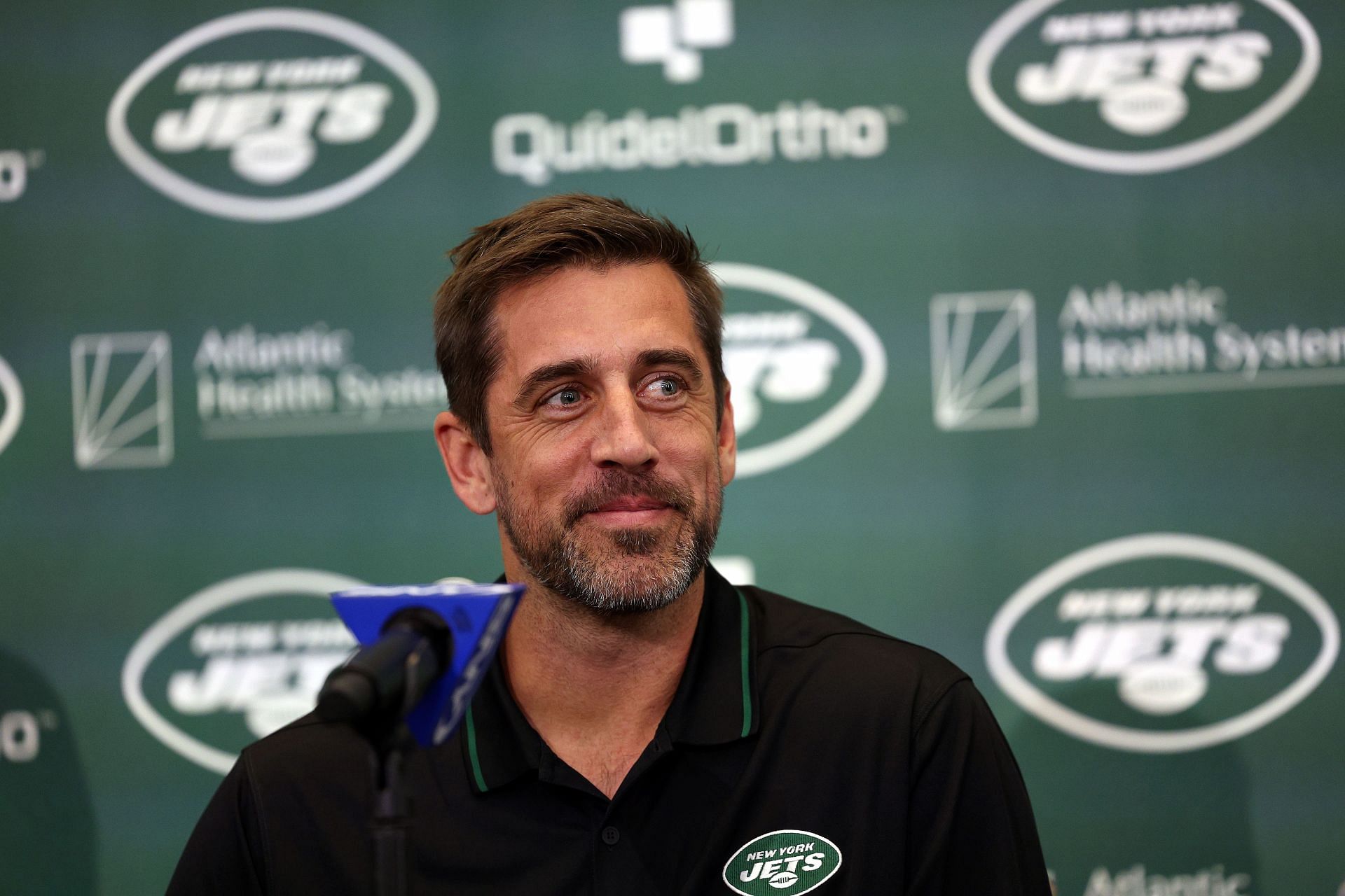 New York Jets introduce Rodgers