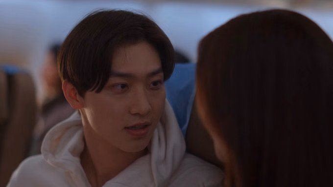 “I need Minho in a kdrama”: Netizens swoon over XO, Kitty actor Lee