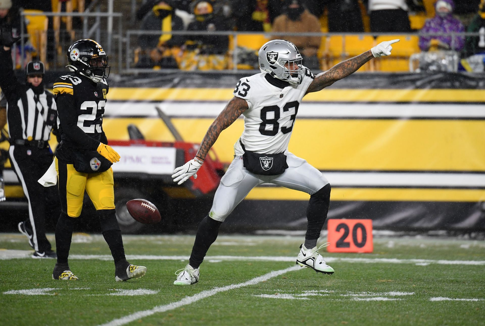 Darren Waller during Las Vegas Raiders v Pittsburgh Steelers