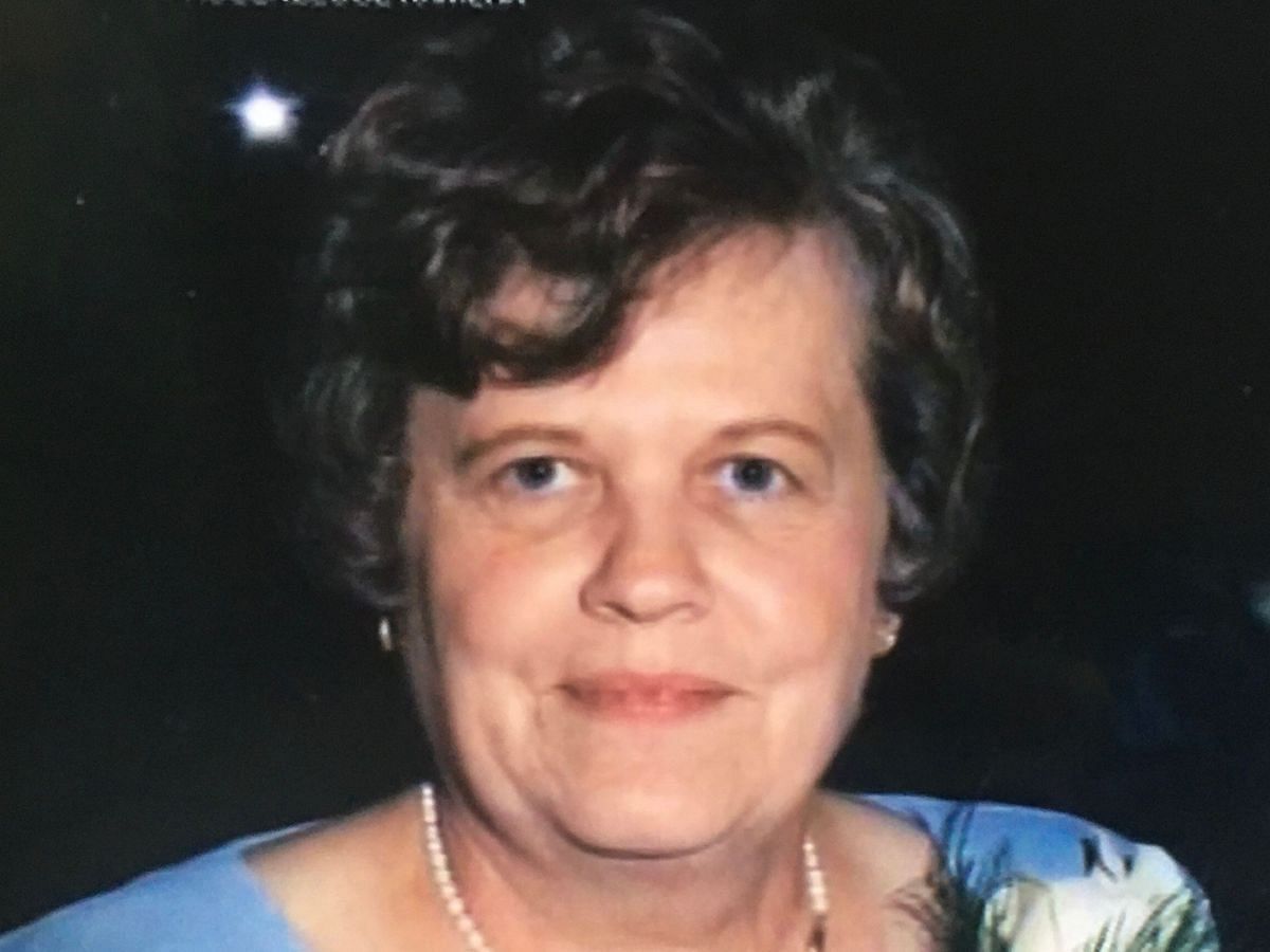 Shirley Shell died of severe stab wounds and cuts to the neck (Image via Find a Grave)