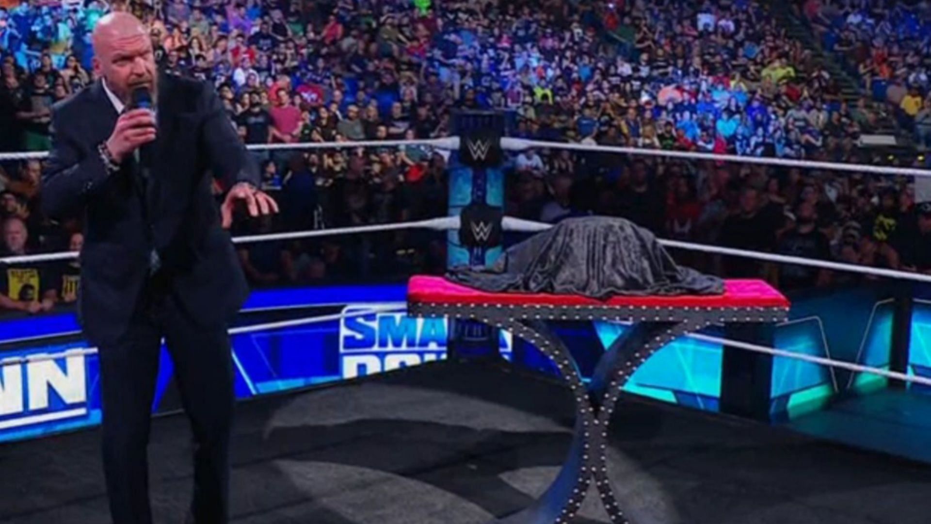 Triple H unveiled the new Undisputed WWE Universal Championship on SmackDown.