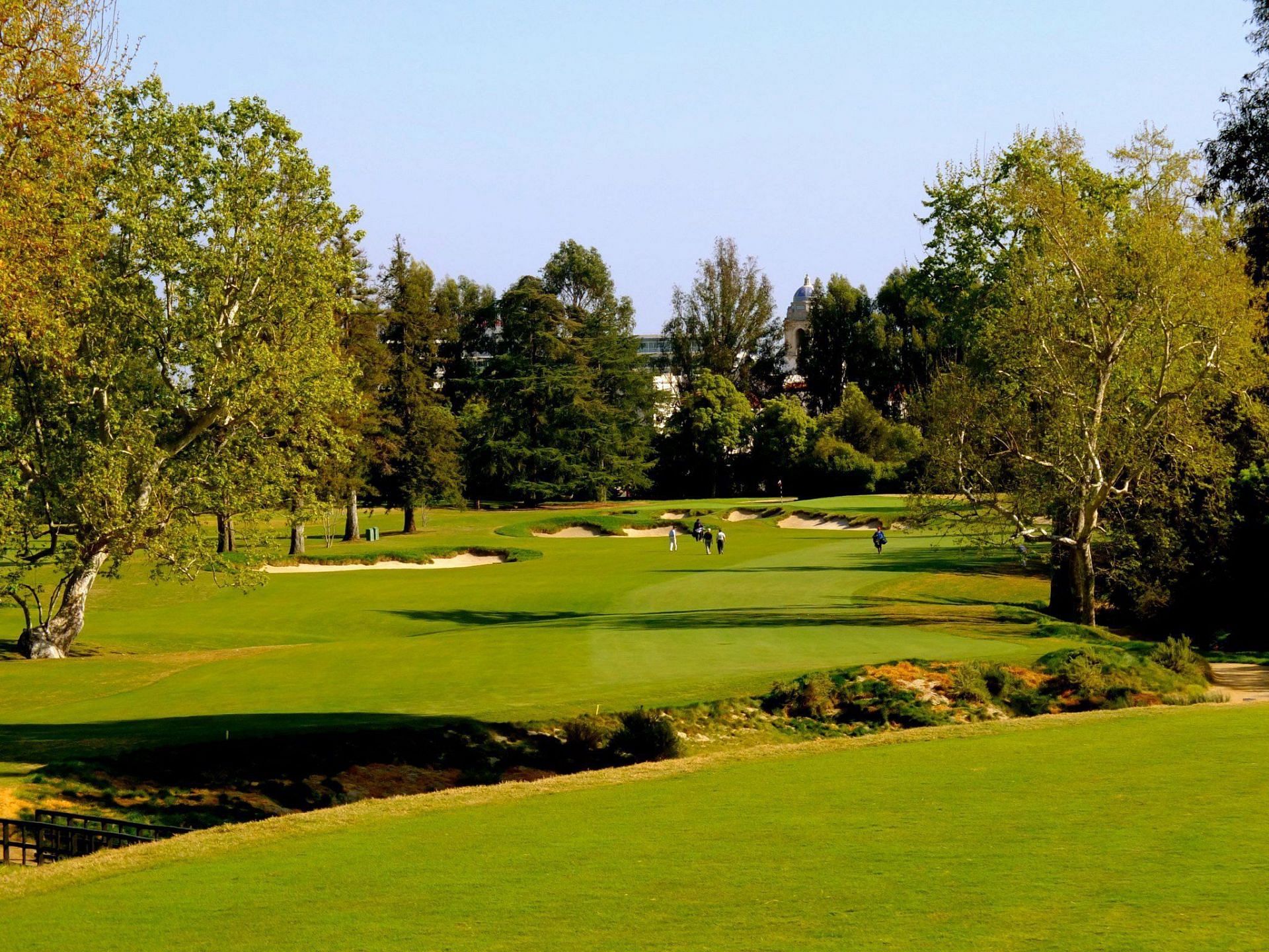 A barranca at the Los Angeles Country Club's North Course (Image via Twitter @beaudrypaul).