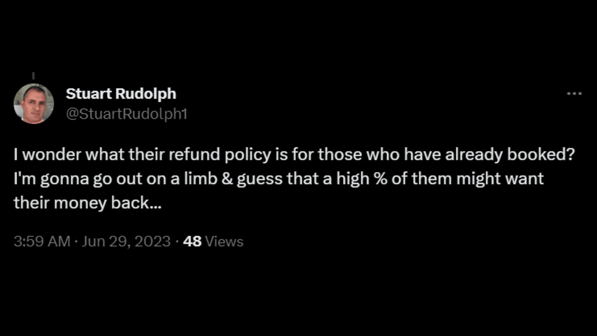 A tweet asking about the company&#039;s refund policy. (Image via Twitter/Stuart Rudolph)