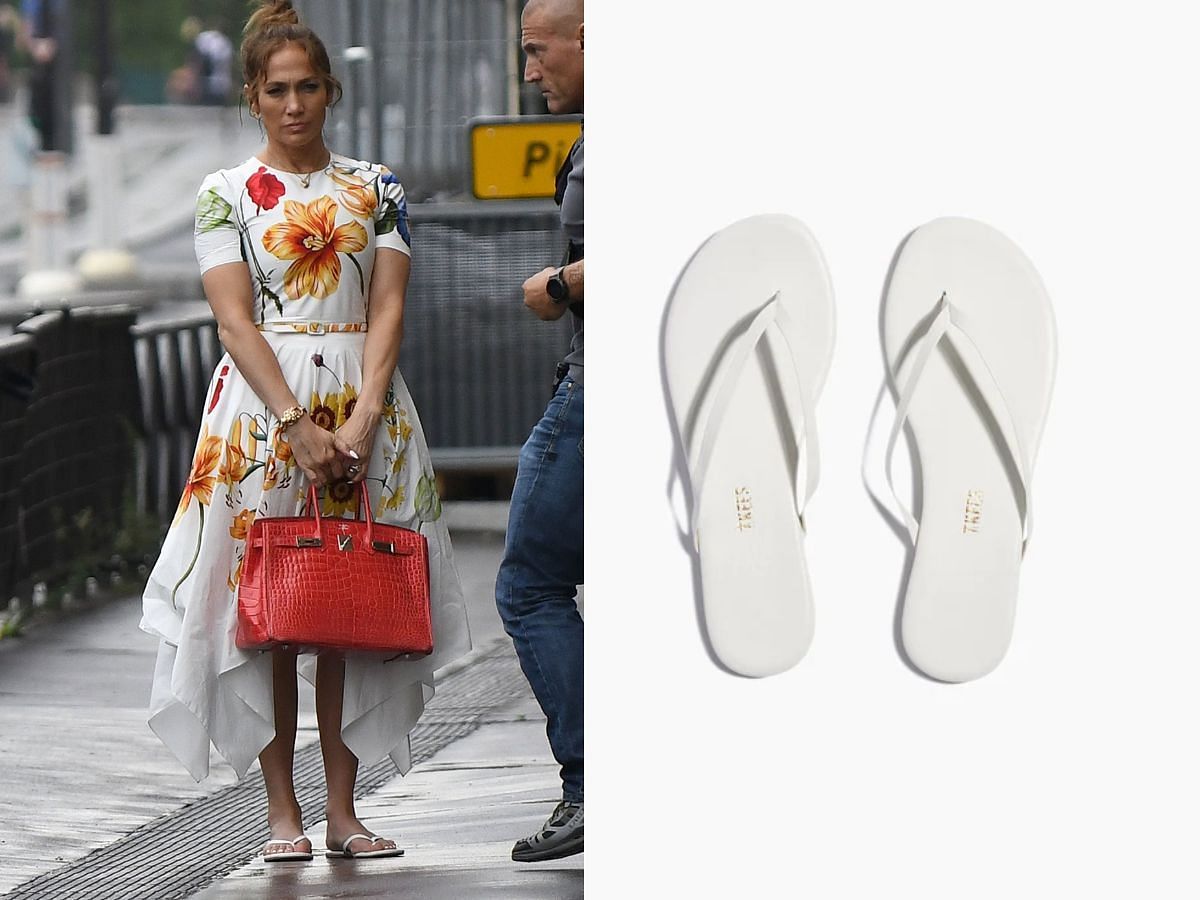 Jennifer Lopez in Tkees flip flops (Image via @jlogallery/Twitter/Tkees)