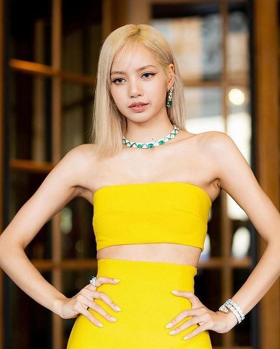 Blackpinks Lisa is shining bright in her Rs 50k summer dress but can you  guess the hefty cost of her bling