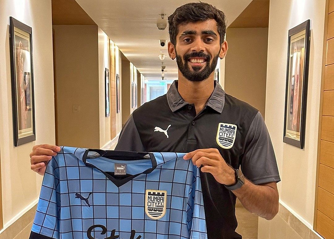 Akash Mishra has signed a five-year contract with Mumbai City FC.